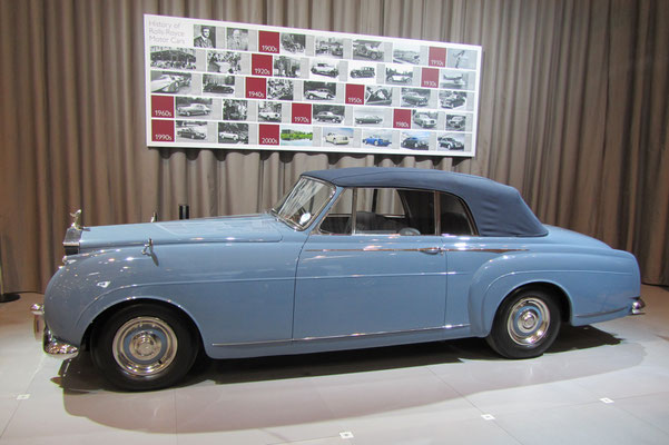 Rolls-Royce Silver Cloud I H. J. Mulliner Drophead Coupé uit 1957.