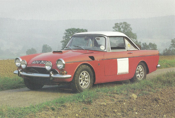 Sunbeam Tiger uit 1964, gebaseerd op de Alpine van Rootes met een 4,2 of 4,7 liter V8 motor van Ford. Dit is een fabriek rally-versie van Don Pither.