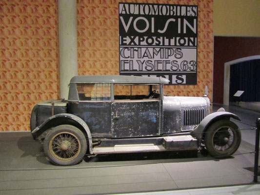 Voisin C7 Type Demi-Berline Two-Door uit 1925. (Louwman Museum in Den Haag)
