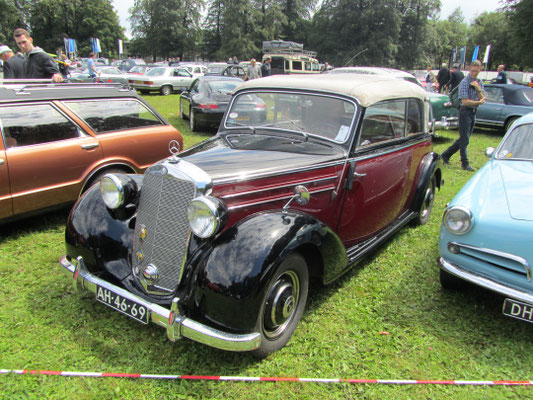 Mercedes Benz 170 S cabriolet uit 1951.