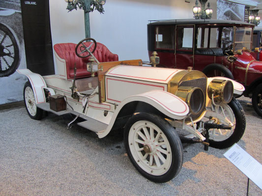 Mercedes Coupé-Chauffeur Type 1430 uit 1909 met een carrosserie van Gläser (Collection Schlumpf).