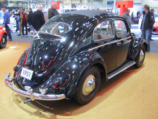 Volkswagen Kever uit 1951. (Techno Classica 2016 in Essen)