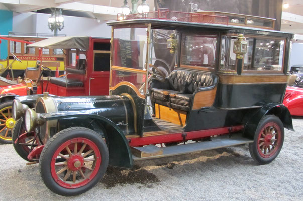 Delaunay Belleville Bus Hotel Type F6 uit 1909 (Collection Schlumpf).