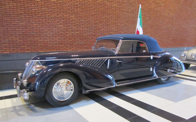 Lancia Astura Pininfarina uit 1938. (Louwman Museum in Den Haag)