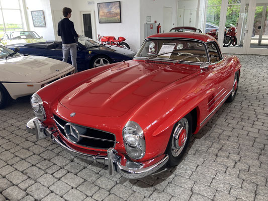 Mercedes Benz 300 SL Roadster uit 1957 (Gallery Aalderink, Brummen, 2026)