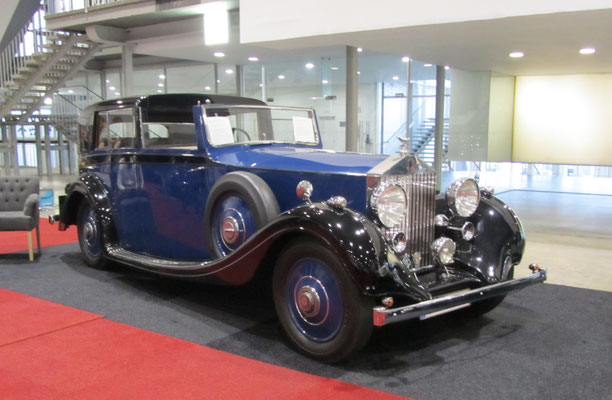 Rolls-Royce 25/30 Sedanca de Ville uit 1936 met een carrosserie van Gurney Nutting. (Interclassics Brussels 2018)