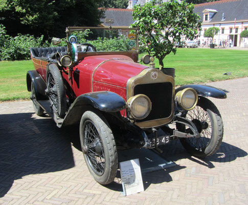 Minerva EE uit 1913 (Concours d'Élégance 2018 op Paleis Het Loo in Apeldoorn).