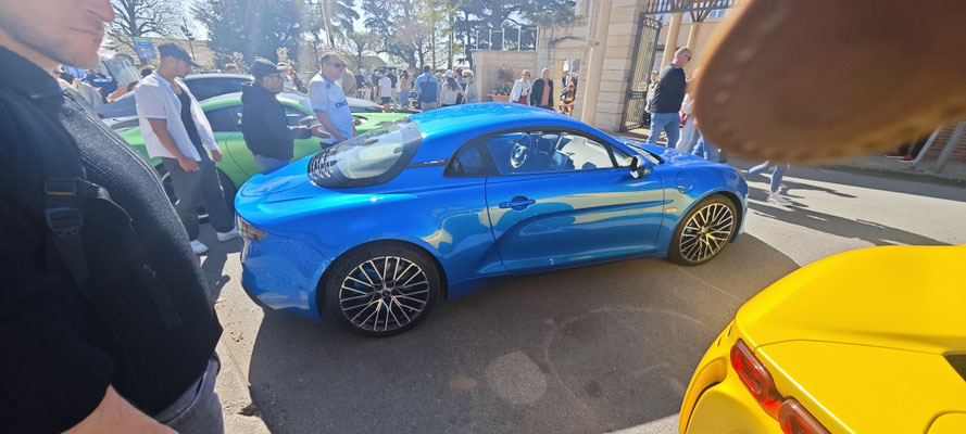 Alpine A110 - Expos Auto Moto Fleurie - Motor Trip par restaurant bar le Motor Grill