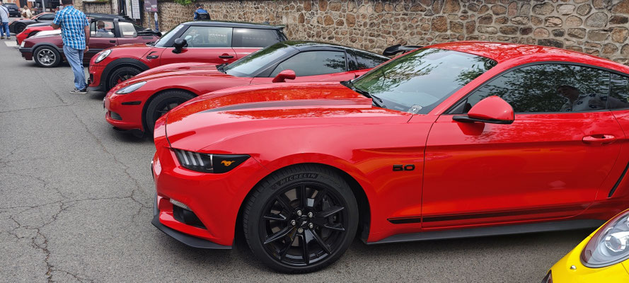 Ford Mustang - Expos Auto Moto Fleurie - Motor Trip par restaurant bar le Motor Grill