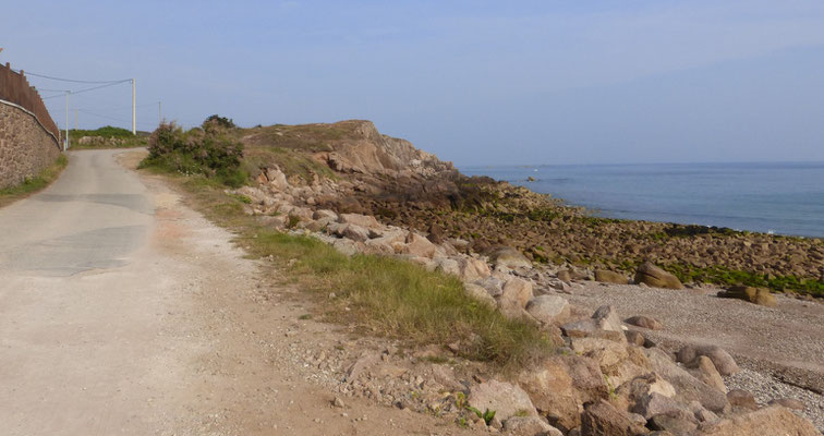 Nous quittons la plage de la Mondrée