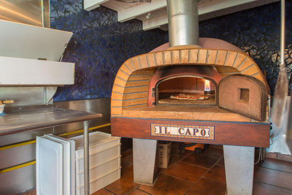 The Brick Pizza oven at Mi Familas