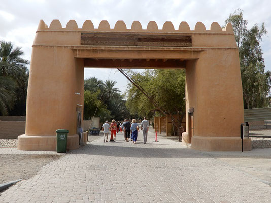 Eingang zur Al-Ain-Oase