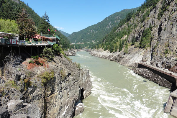 Fraser River Canyon - Hell's Gate