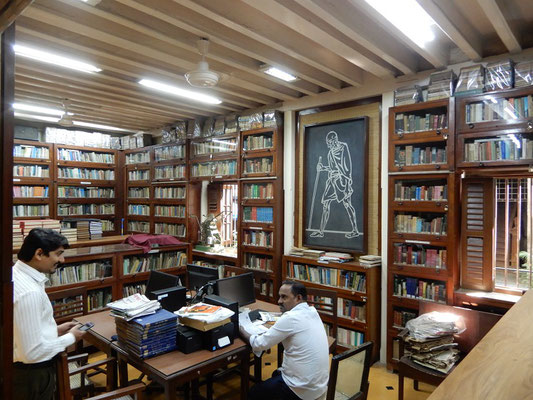 Bibliothek in Ghandi's Haus