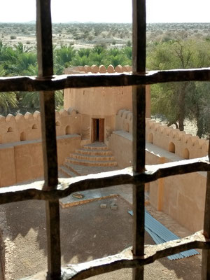 Jabrin Palast - Weitere Aussicht aus dem Fenster