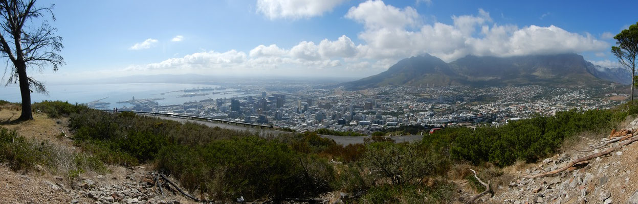 Kapstadt und Tafelberg vom Signalberg aus gesehen