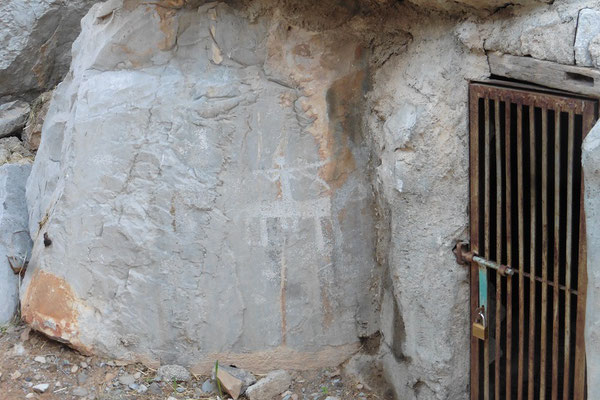 Petroglyphen im Wadi Tawi