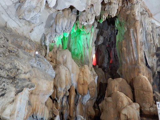 Tham Chang Höhle
