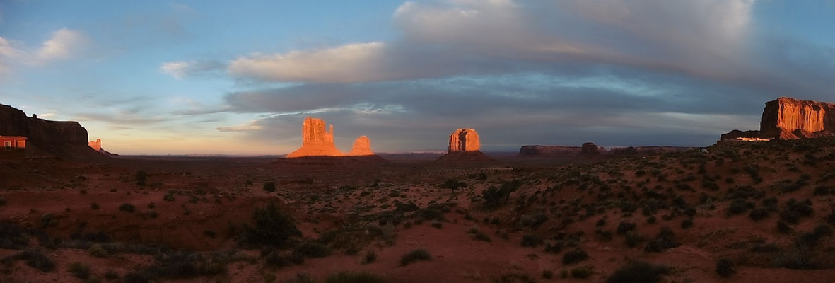 Monument Valley - Sonnenuntergang