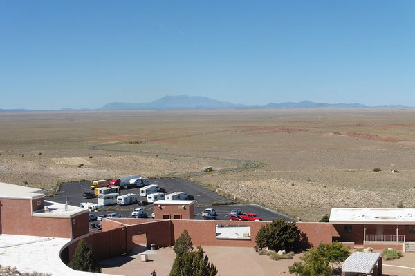 Blick vom Visitors Center Meteor Crater