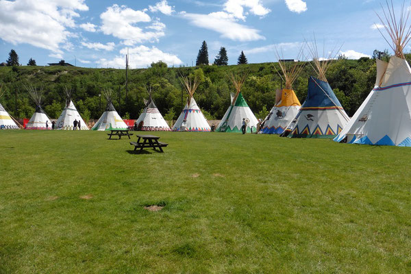 Calgary Stampede - Tipi-Dorf der beteiligten Indianer-Stämme