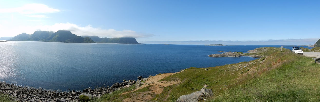 Blick auf die Insel Skogsöya