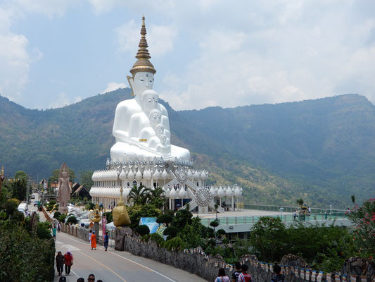 Wat Phra Thart Pha Sorn Kaew