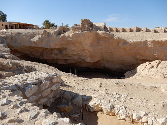 Fort Wubar in Shisr (Ubar) - Hier verschwand ein Teil des Forts im Erdreich)