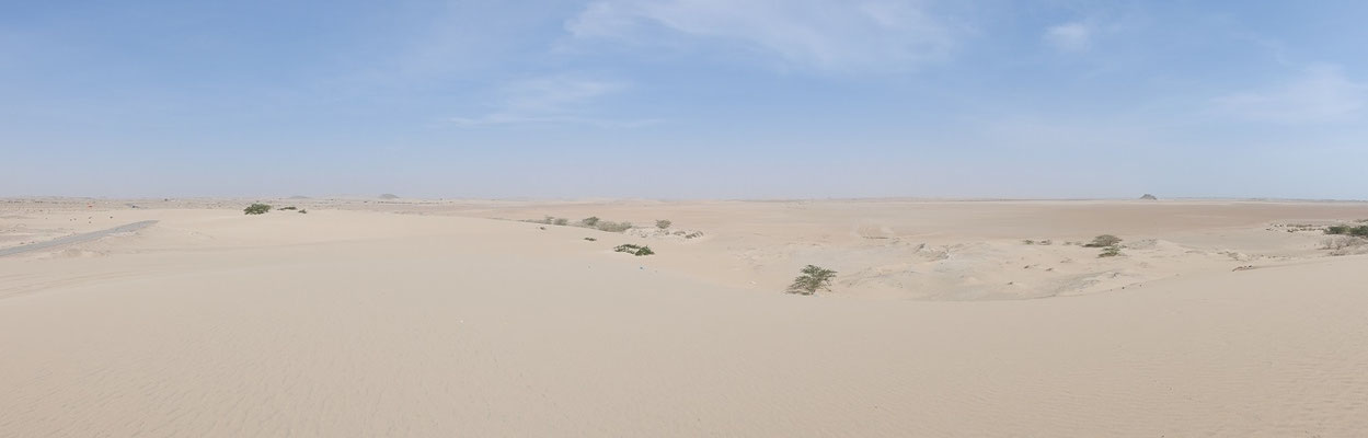 Dünenlandschaft mit Salzsee