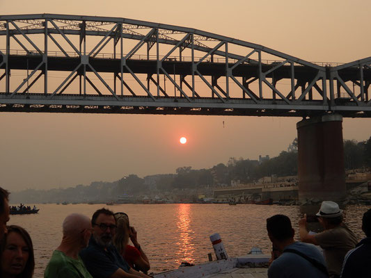 Sonnenuntergang am Ganges