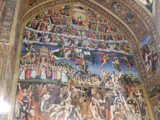 Prächtige Wandgemälde in der armenischen Kirche