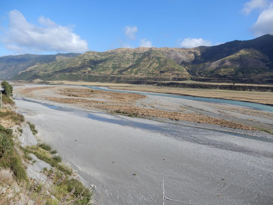 Hope River auf dem Weg zum Lewis Pass