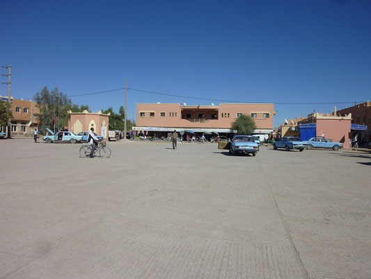 Markthalle in Tinejdad