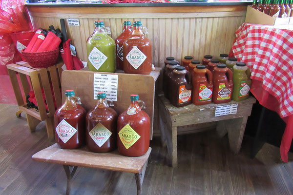 Avery Island - Tabasco Fabrik - sogar in Gallonenflaschen erhältlich