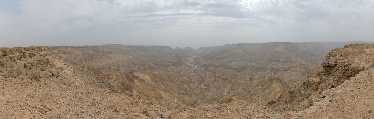 Gewaltige Canyonlandschaften bei Wadi Suneik