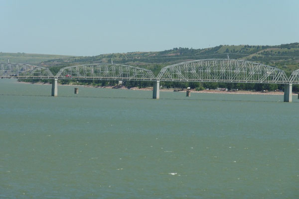 Die alte Brücke über den Missouri River