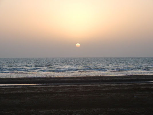 Letzter Sonnenuntergang am Persischen Golf bei Bandar Deylam