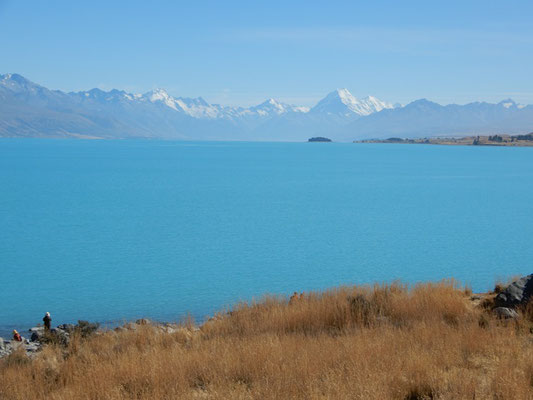 Lake Pukaki mit dem Bergmassiv des Mount Cook/Aoraki