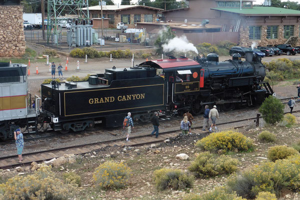 Dampflok im Grand Canyon Bahnhof