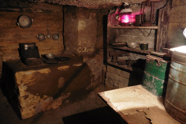 Katakomben von Nerubais'ke - im 2. Weltkrieg Zufluchtsort der Bevölkerung - Küche