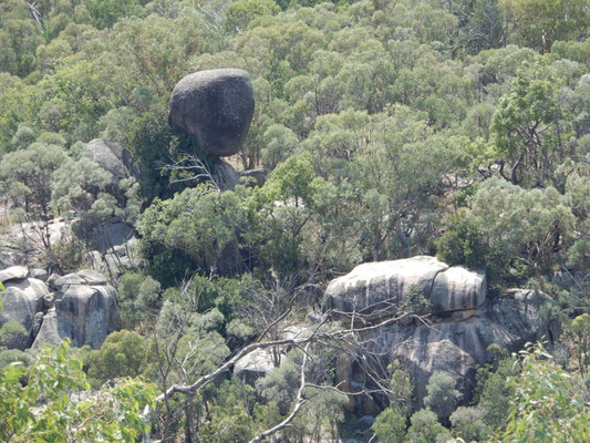 Balancing Rock beim Moonbi Lookout