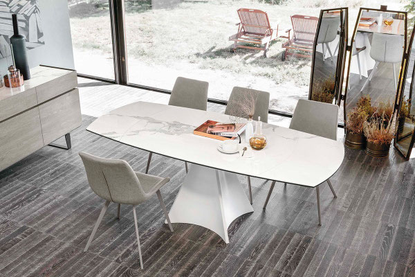Tavolo TWISTER fisso (realizzabile su misura) o allungabile (misura cm.130x90 + 2 allunghe da cm.35) materiali e finiture a scelta