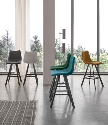 Sgabello imbottito con altezza fissa (articolo MRP77)