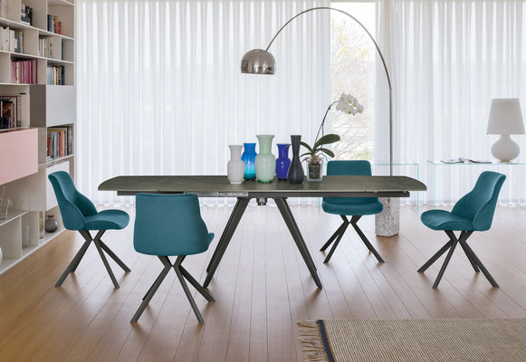 Tavolo VERTIGO fisso (realizzabile su misura) o allungabile (misura cm.130x90 + 2 allunghe da cm.35) materiali e finiture a scelta