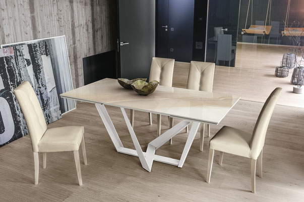 Tavolo PEGASUS, fisso o allungabile, con piano in gres antigraffio, disponibile in misura cm.160x90 + 2 allunghe oppure cm.180x90 + 2 allunghe