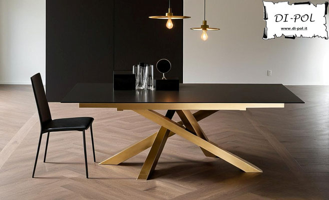 Articolo D19 - Tavolo fisso o allungabile (misura minima cm.160), realizzabile in diversi materiali, forme e misure