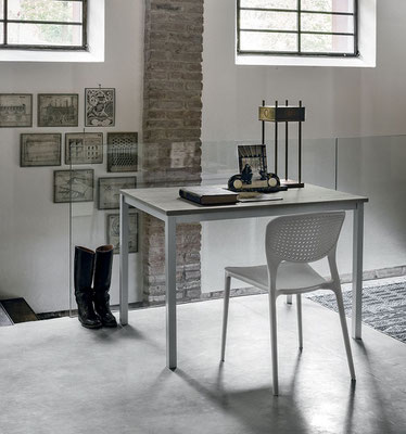 Tavolo ARLES, fisso - Misure: cm.120x80 oppure cm.90x90, realizzabile anche su misura, materiali a scelta