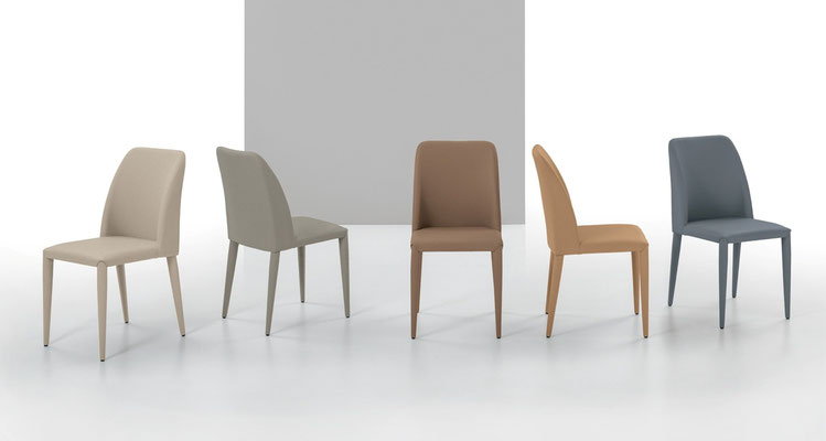 Sedia imbottita (articolo VI39), rivestimento a scelta