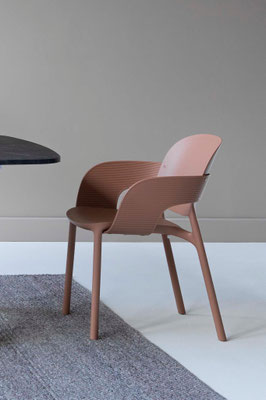 Poltroncina in poliproprilene, colori a scelta (articolo HP28)