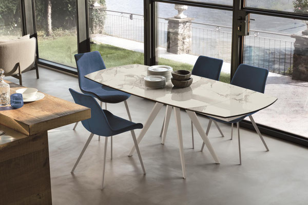 Tavolo VERTIGO fisso (realizzabile su misura) o allungabile (misura cm.130x90 + 2 allunghe da cm.35) materiali e finiture a scelta